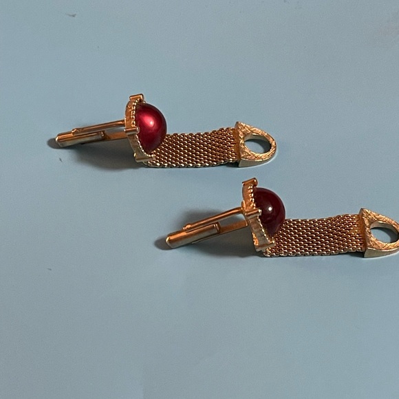 Vintage Cufflinks Gold Tone with Red Center Piece - Picture 2 of 5